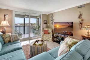 897 Collier Court, MARCO ISLAND, FL 34145 Sold 04/17/24