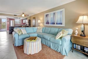 897 Collier Court, MARCO ISLAND, FL 34145 Sold 04/17/24