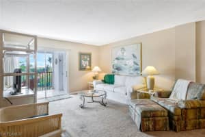 555 Park Shore Drive, Naples, FL 34103 - MLS#224021615