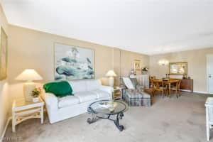 555 Park Shore Drive, Naples, FL 34103 - MLS#224021615