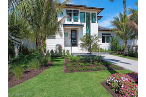 461 14th Avenue, NAPLES, FL 34102 Sold 04/21/25