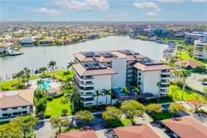 591 Seaview Court, MARCO ISLAND, FL 34145 Sold 07/01/24