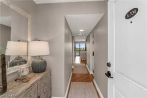 591 Seaview Court, MARCO ISLAND, FL 34145 Sold 07/01/24