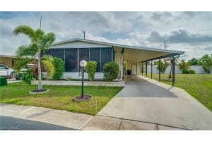 135 Lakeside Circle, NORTH FORT MYERS, FL 33903 Sold 04/29/24