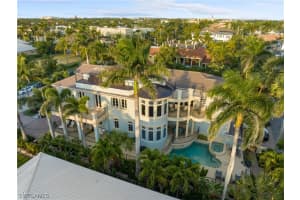 40 5th Avenue, Naples, FL 34102 - MLS#224022030