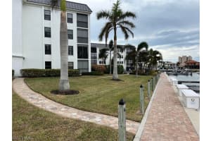 880 Huron Court, Marco Island, FL 34145 - MLS#224022160