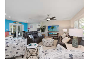 632 Seagrape Dr, Marco Island, FL 34145, Sold 10/03/24