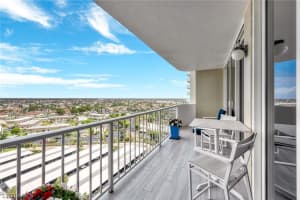 140 Seaview Court, MARCO ISLAND, FL 34145 Sold 01/21/25