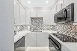 140 Seaview Court, MARCO ISLAND, FL 34145 Sold 01/21/25