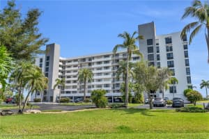 4253 Bay Beach Lane, Fort Myers Beach, FL 33931 Sold 11/19/24