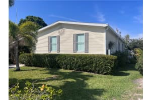 429 Riviera Blvd W, Naples, FL 34112, Sold 10/02/24