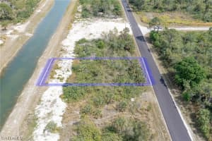2812 28th Street, Lehigh Acres, FL 33971 - MLS#224022656