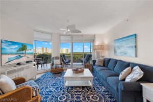 325 Dunes Boulevard, NAPLES, FL 34110 Sold 04/30/24