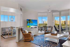 325 Dunes Boulevard, NAPLES, FL 34110 Sold 04/30/24