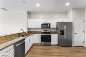 835 Hampton Circle, NAPLES, FL 34105 Sold 07/18/24