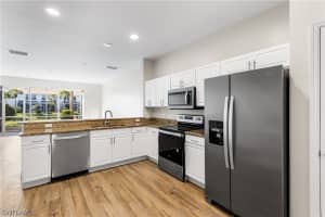 835 Hampton Circle, NAPLES, FL 34105 Sold 07/18/24