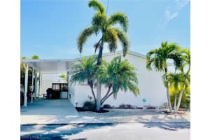 3064 Sloop Ln, St James City