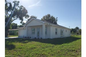 2960 Saint Charles Street, FORT MYERS, FL 33916 Sold 04/15/24