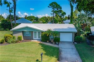 17 Lanai Circle, NAPLES, FL 34112 Sold 05/02/24
