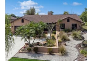 6670 Pangola Rd, Fort Myers