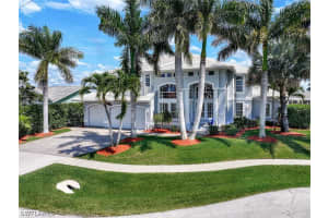 71 Hickory Court, Marco Island, FL 34145 - MLS#224025220