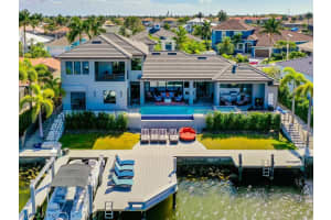 238 Capistrano Court, MARCO ISLAND, FL 34145 Sold 01/08/25