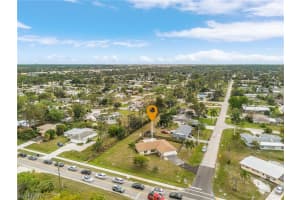 2402 Crystal Dr, Fort Myers, FL 33907, Sold 05/03/24