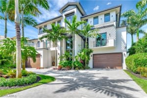 776 Waterside Drive, MARCO ISLAND, FL 34145 Sold 05/01/24
