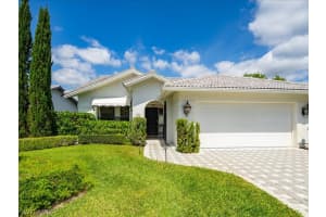 457 Kings Way, NAPLES, FL 34104 Sold 04/30/24