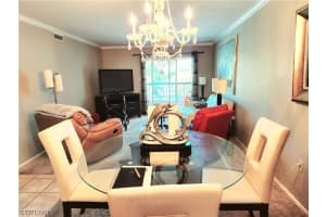 2121 Collier Ave 315, Fort Myers