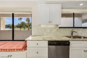 7430 Lake Breeze Dr APT 208, Fort Myers, FL 33907, Sold 09/27/24