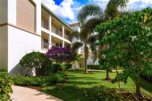 8217 Parkstone Pl 1 307, Naples, FL 34120, Sold 04/29/24