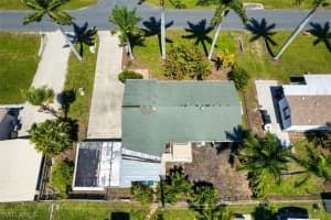12061 Palm Drive, FORT MYERS, FL 33908 Sold 08/29/24