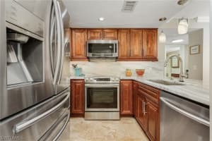 2885 Palm Beach Boulevard, FORT MYERS, FL 33916 Sold 09/12/24