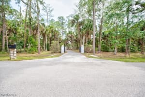 560 14th Avenue, Naples, FL 34120 - MLS#224027799