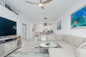 2073 Tamarron Lane, NAPLES, FL 34120 Sold 07/03/24