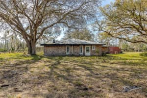 22930 Thompkin Drive, ALVA, FL 33920 Sold 11/14/24