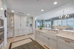 8787 Bay Colony Drive, NAPLES, FL 34108 Sold 11/05/24