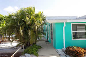 2580 Bayshore Drive, Matlacha, FL 33993 Sold 12/10/24