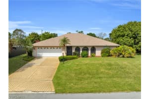 122 Sebring Circle, LEHIGH ACRES, FL 33936 Sold 01/17/25