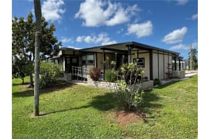 335 Nicklaus Blvd, North Fort Myers, FL 33903, Sold 06/07/24