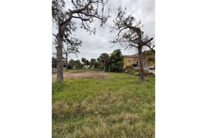 1942 Danford Street, NAPLES, FL 34112 Sold 02/05/25