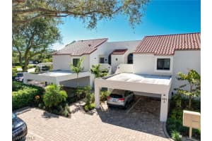 661 Windsurf Lane, NAPLES, FL 34108 Sold 04/22/24