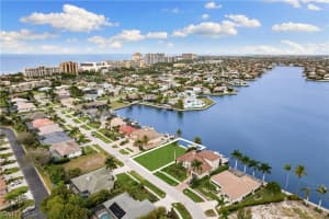 1046 Fieldstone Drive, Marco Island, FL 34145 - MLS#224028700