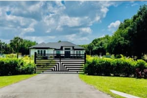 140 22nd Avenue, Naples, FL 34120 Sold 01/16/25