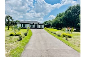 140 22nd Avenue, Naples, FL 34120 Sold 01/16/25