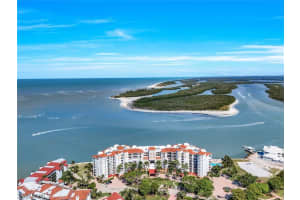 700 La Peninsula Boulevard, NAPLES, FL 34113 Sold 11/06/24