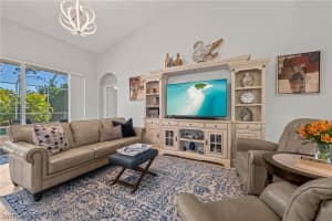 826 Grafton Court, NAPLES, FL 34104 Sold 05/30/24