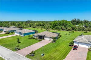 2121 Hickeys Creekside Drive, ALVA, FL 33920 Sold 05/10/24