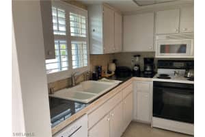 200 Valley Stream Drive, NAPLES, FL 34113 Sold 06/02/25
